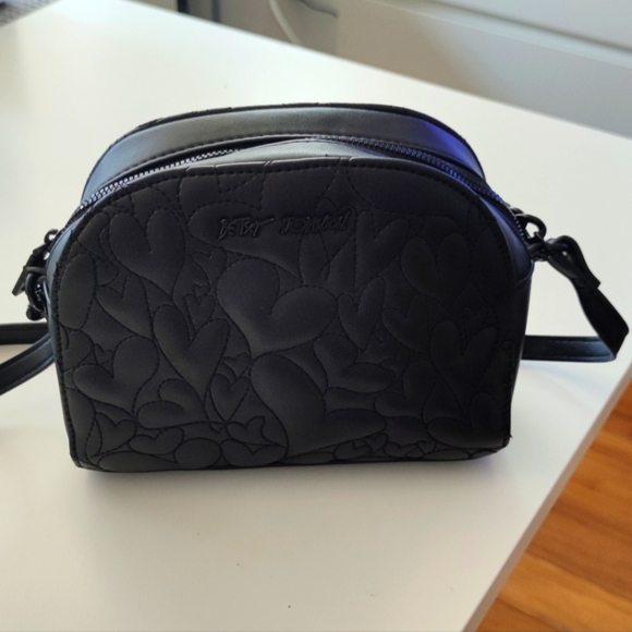 Betsey Johnson Heart Quilted Crossbody - Picture 3 of 9